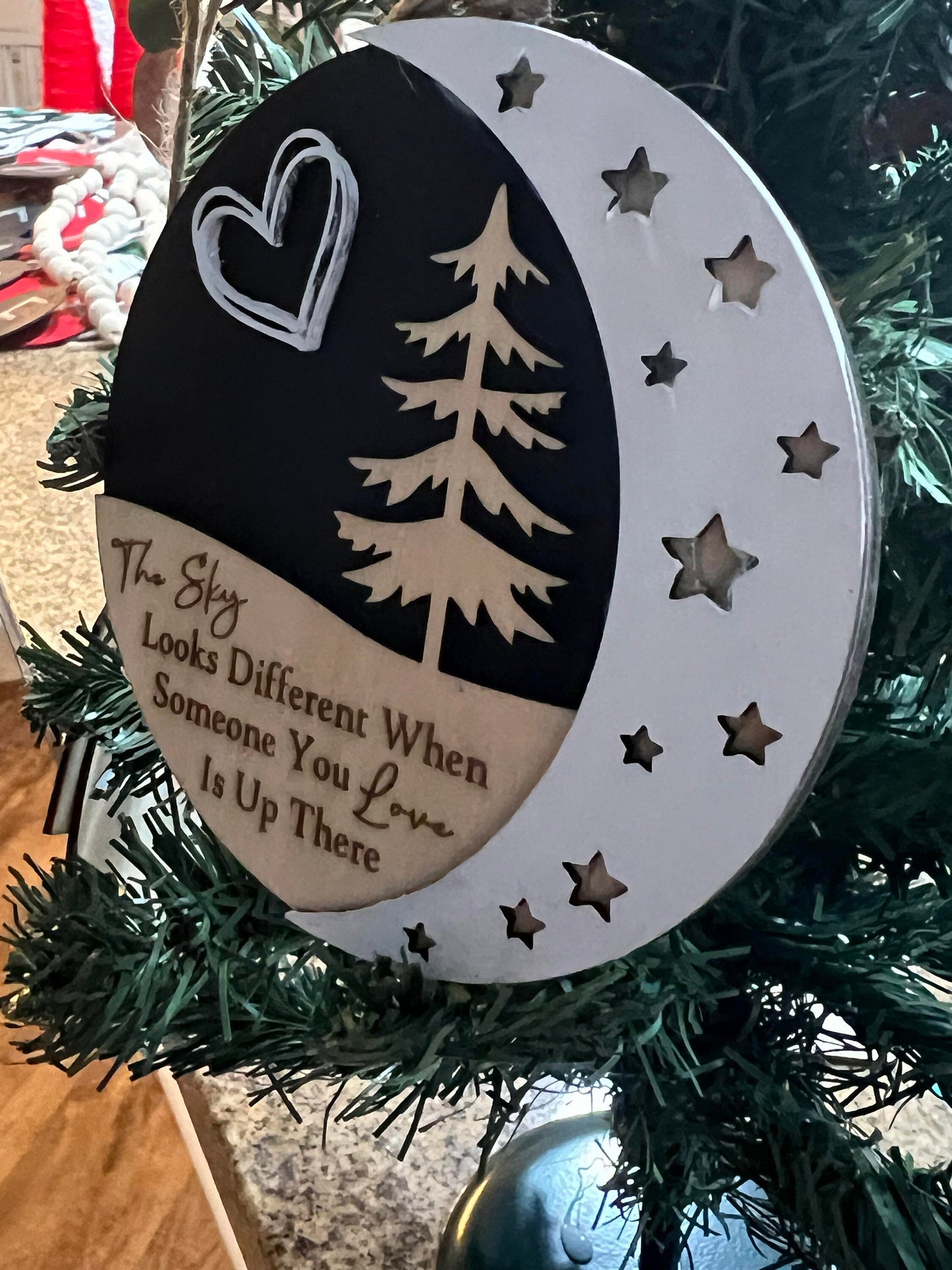 Handcrafted "In Memory Of" Wooden Christmas Ornament -  Heartfelt Keepsake, 4"x4"